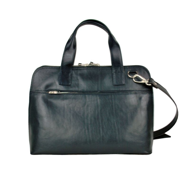 Dámska kožená kabela vhodná na formát A4, Čierna farba