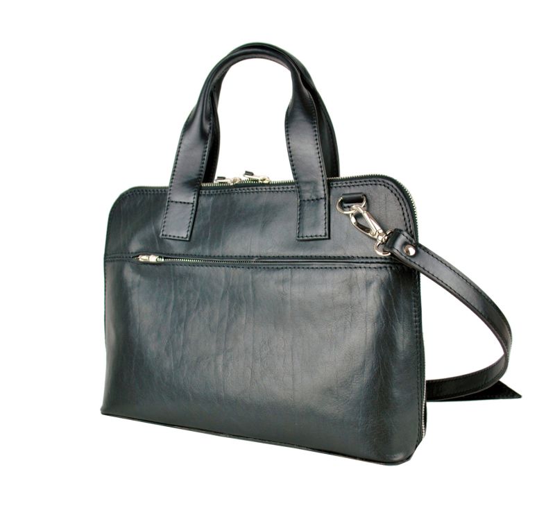 Dámska kožená kabela vhodná na formát A4, Čierna farba