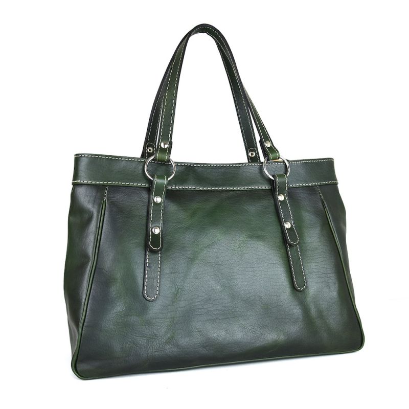 Módna kožená kabelka 8602 ručne tamponovaná a tieňovaná v tmavo zelenej farbe