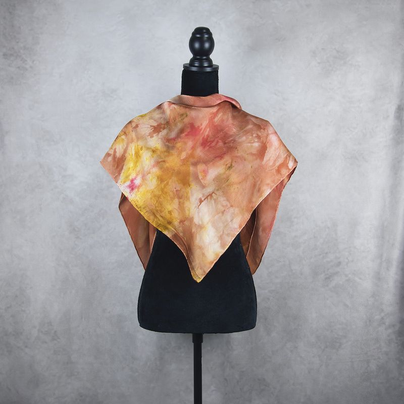 Luxusná hodvábna šatka LIMITED_328, Vyrobená na Slovensku, 90 x 90cm