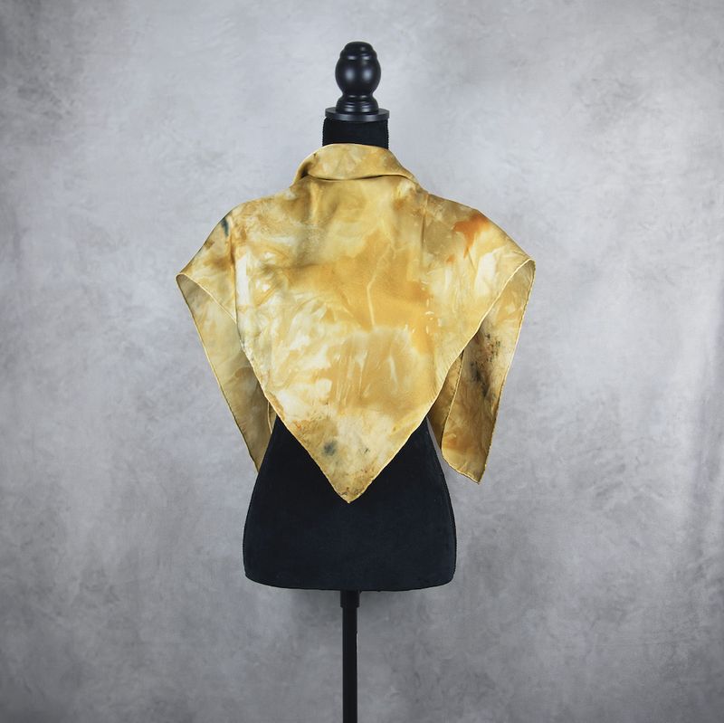 Luxusná hodvábna šatka LIMITED_329, Vyrobená na Slovensku, 90 x 90cm