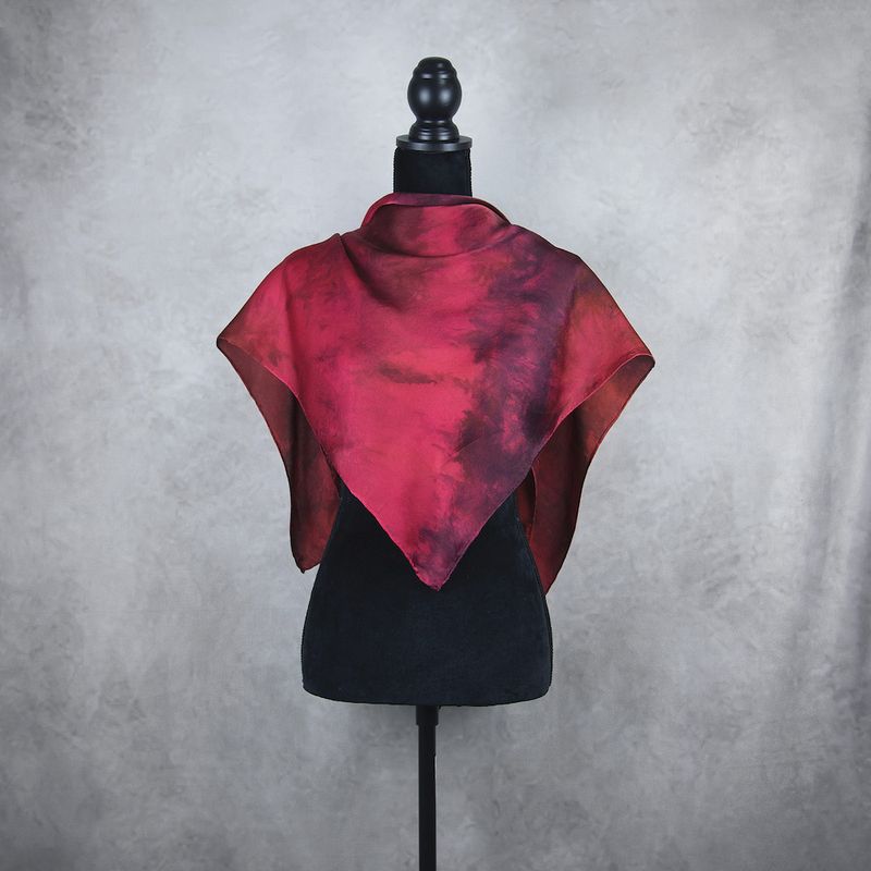 Luxusná hodvábna šatka LIMITED_348, Vyrobená na Slovensku, 90 x 90cm