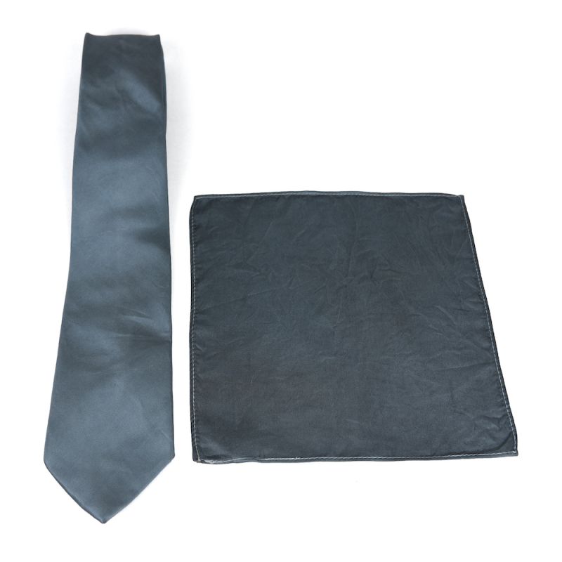 Hodvábna kravata + vreckovka v antracitovej farbe, Slovenská výroba 100% hodváb