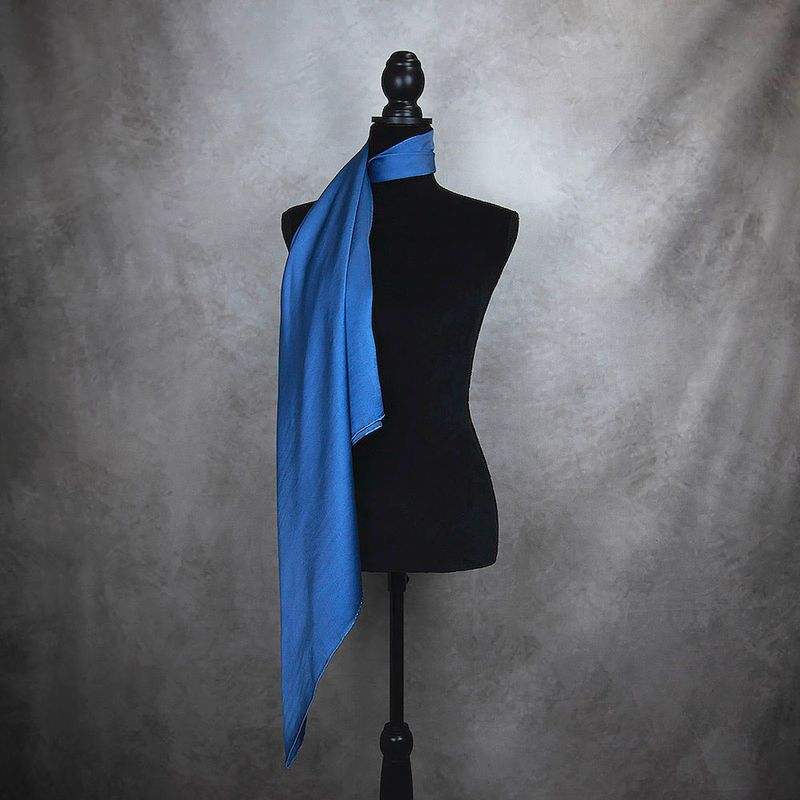 Hodvábna šatka TMAVO MODRÁ 90 x 90cm