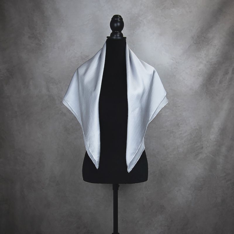 Hodvábna šatka STRIEBORNÁ 90 x 90cm