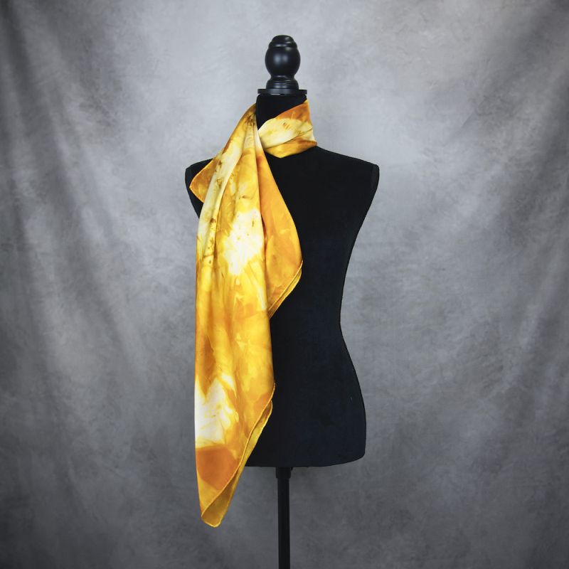 Hodvábna šatka LIMITED_094, Vyrobená na Slovensku, 90 x 90cm