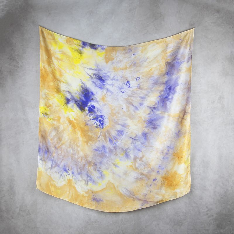 LIMITED_225 – Ručne vyrábaná Hodvábna Šatka 90 × 90 cm, Jeden kus