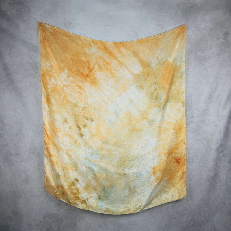 Hodvábna šatka VZOR_35, 80 x 90cm, nadčasová elegancia z prírodného hodvábu