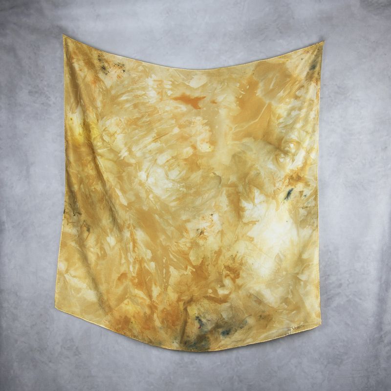 Luxusná hodvábna šatka LIMITED_329, Vyrobená na Slovensku, 90 x 90cm
