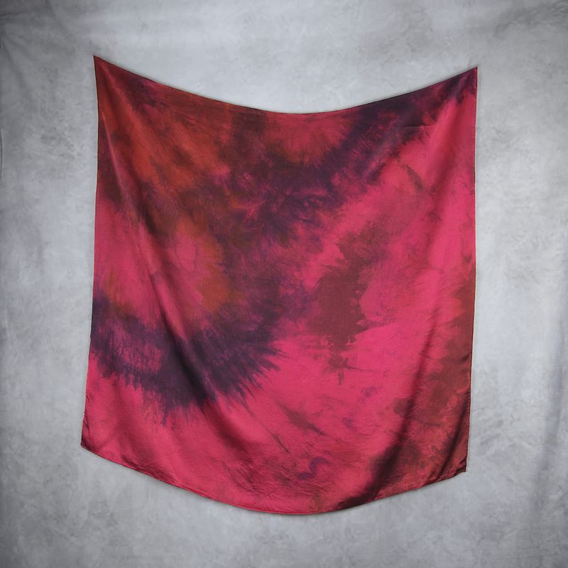 Luxusná hodvábna šatka LIMITED_348, Vyrobená na Slovensku, 90 x 90cm