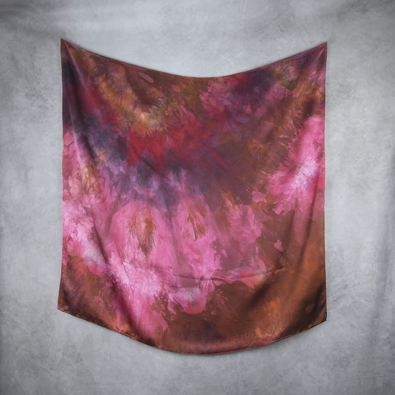 Luxusná hodvábna šatka LIMITED_352, Vyrobená na Slovensku, 90 x 90cm