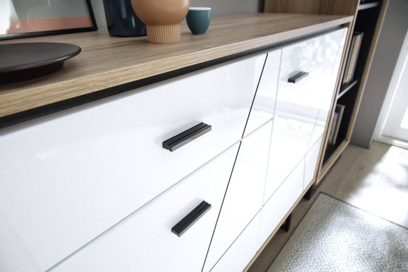 Komoda, 167cm, dub catania, čierna perla, biely lesk, SOPERO BROK04