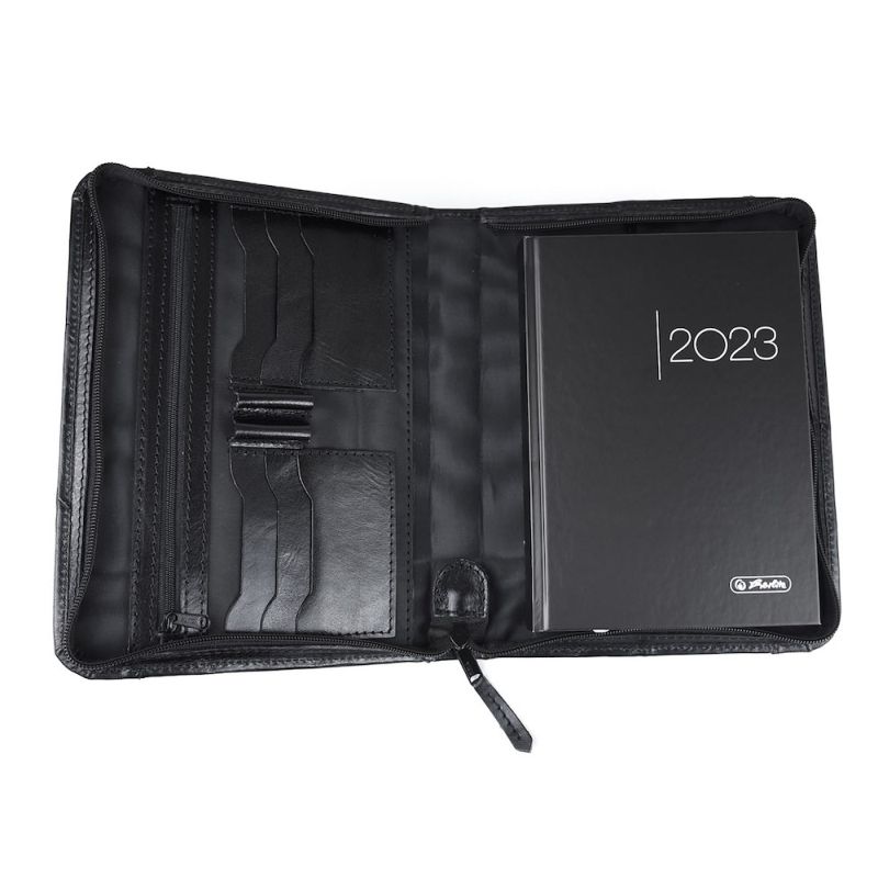 Kožený pracovný diár na zips v čiernej farbe