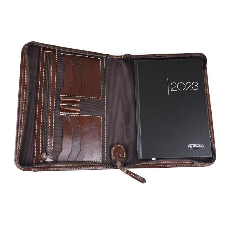 Kožený pracovný diár na zips v tmavo hnedej farbe