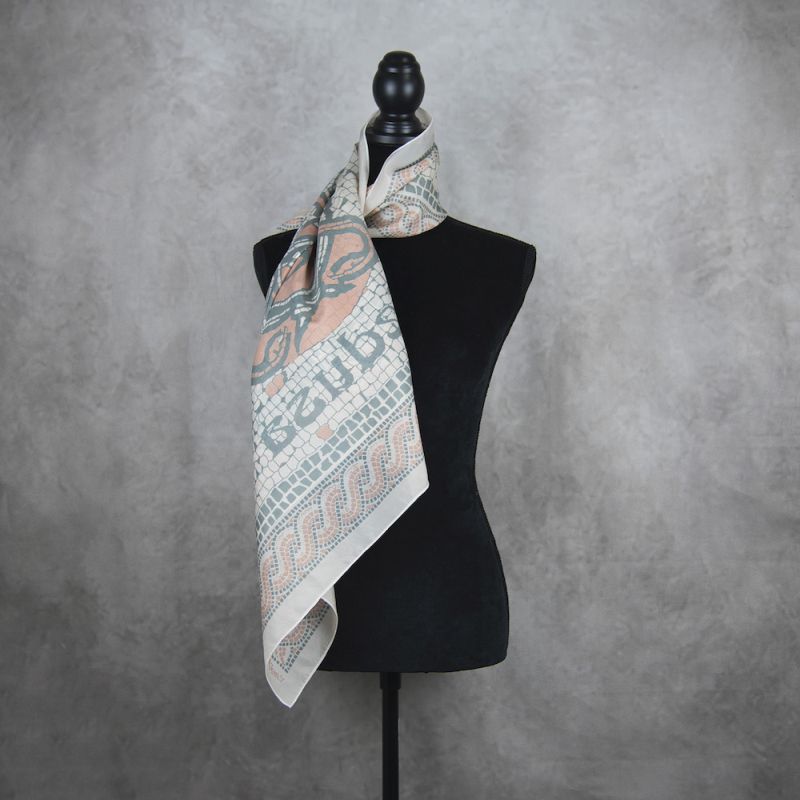 Hodvábna šatka LOSOSOVÁ MEDÚZA, 85 x 85cm, Vyrobená na Slovensku