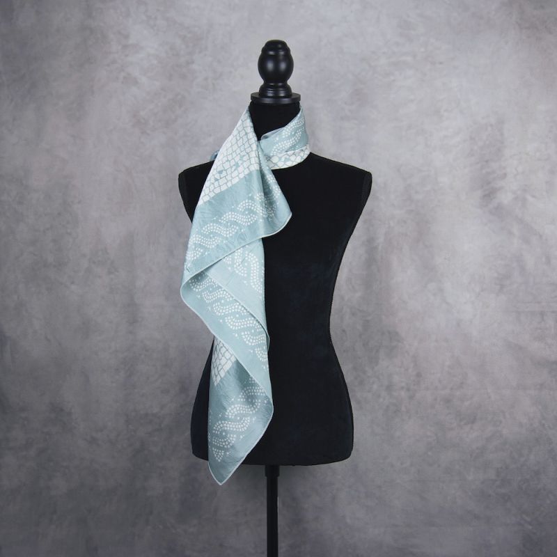 Hodvábna šatka TYRKYSOVÁ MEDÚZA, 85 x 85cm, Vyrobená na Slovensku