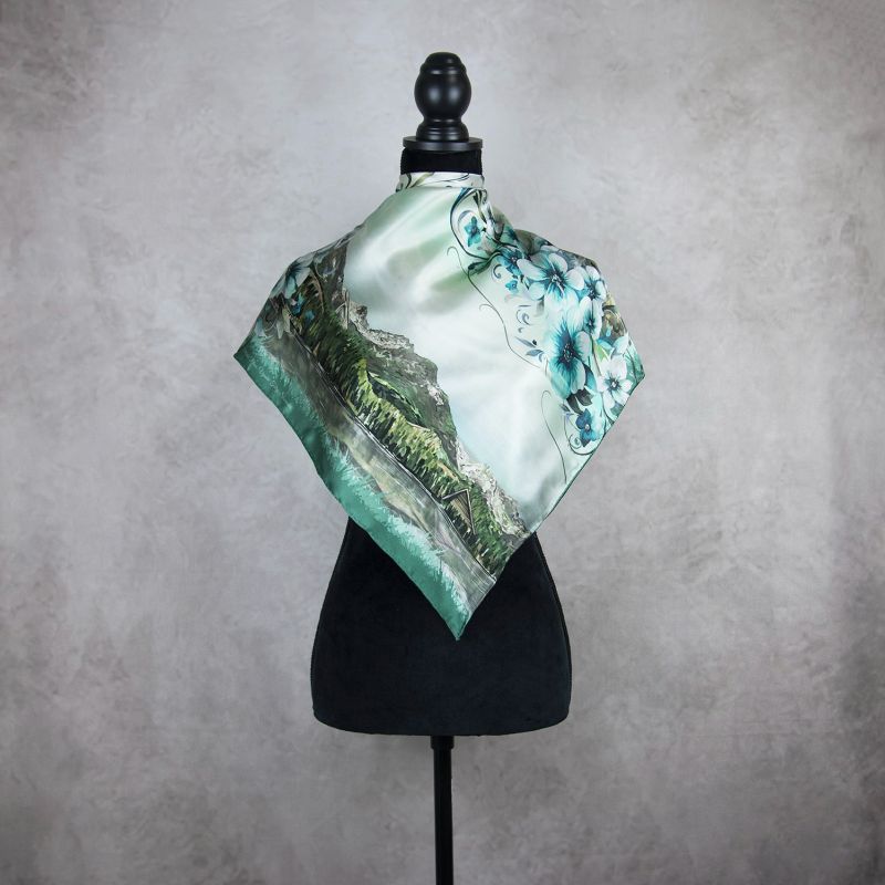 Módna hodvábna šatka VYSOKÉ TATRY - MÄTOVÉ, 90 x 90cm, Made in Slovakia