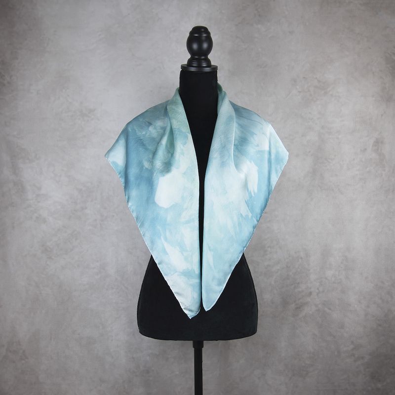 LIMITED_222 – Ručne vyrábaná Hodvábna Šatka 90 × 90 cm, Jeden kus