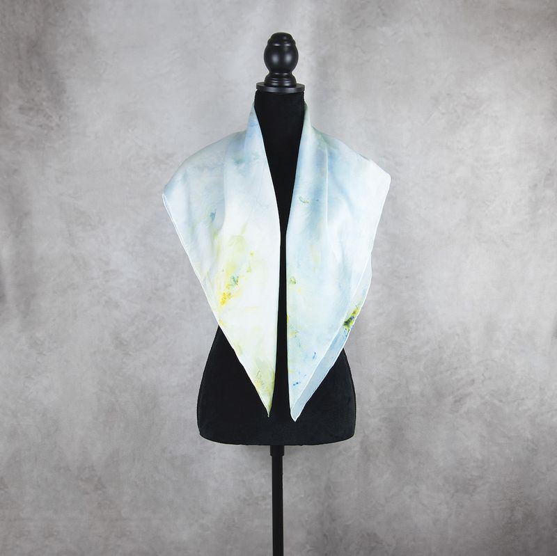 Ručne vyrábaná Hodvábna Šatka LIMITED_238, 90 × 90 cm, Jeden kus