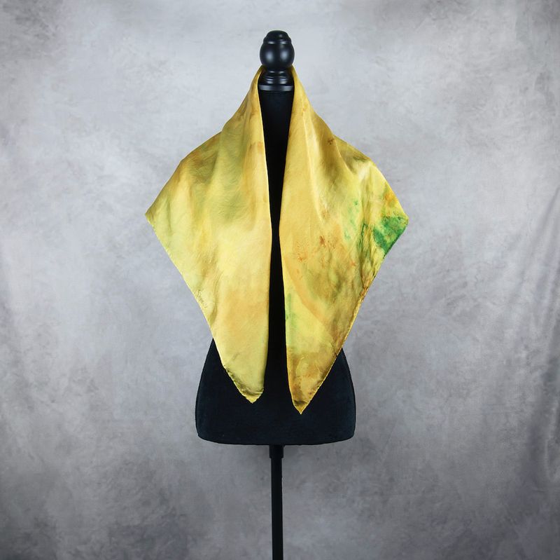 Luxusná hodvábna šatka LIMITED_320, Vyrobená na Slovensku, 90x90cm