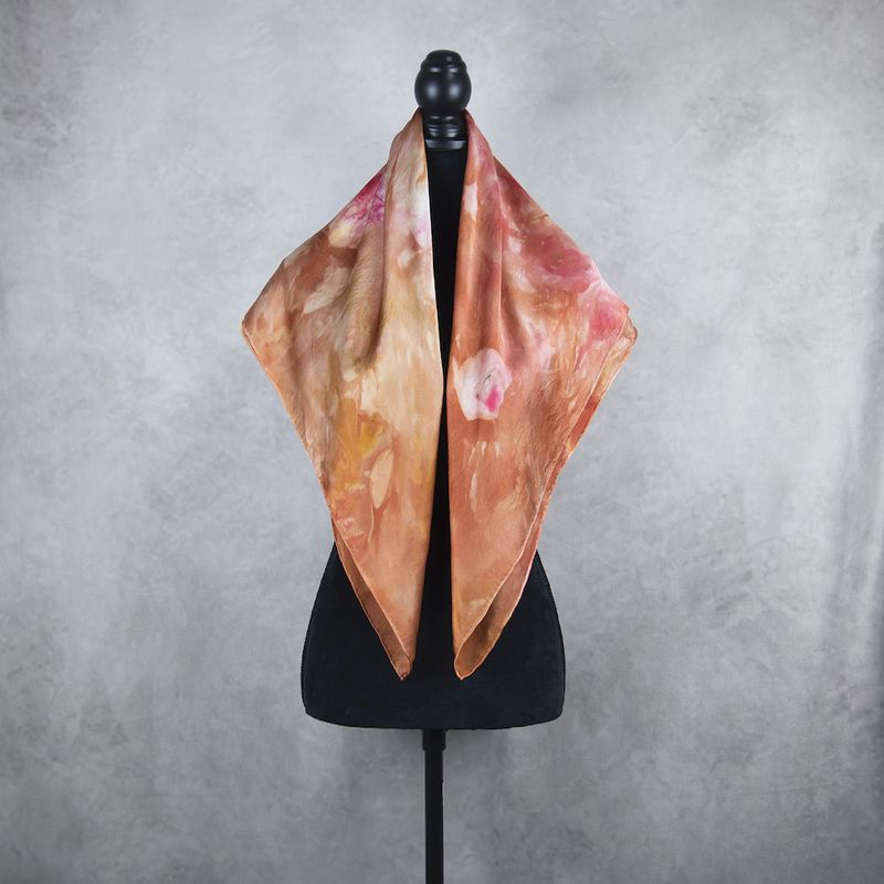 Luxusná hodvábna šatka LIMITED_328, Vyrobená na Slovensku, 90 x 90cm