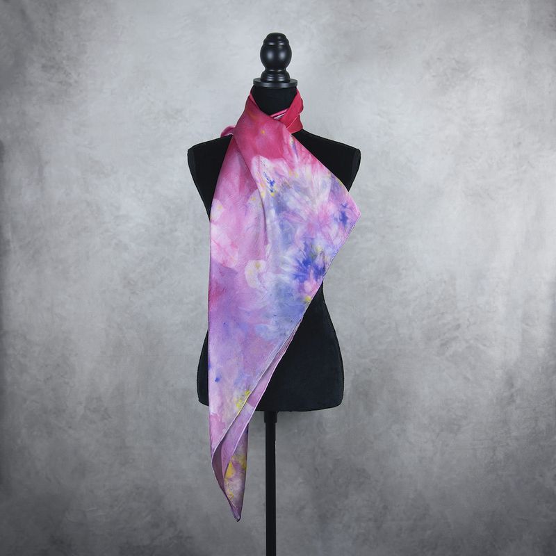 Luxusná hodvábna šatka LIMITED_330, Vyrobená na Slovensku, 90 x 90cm