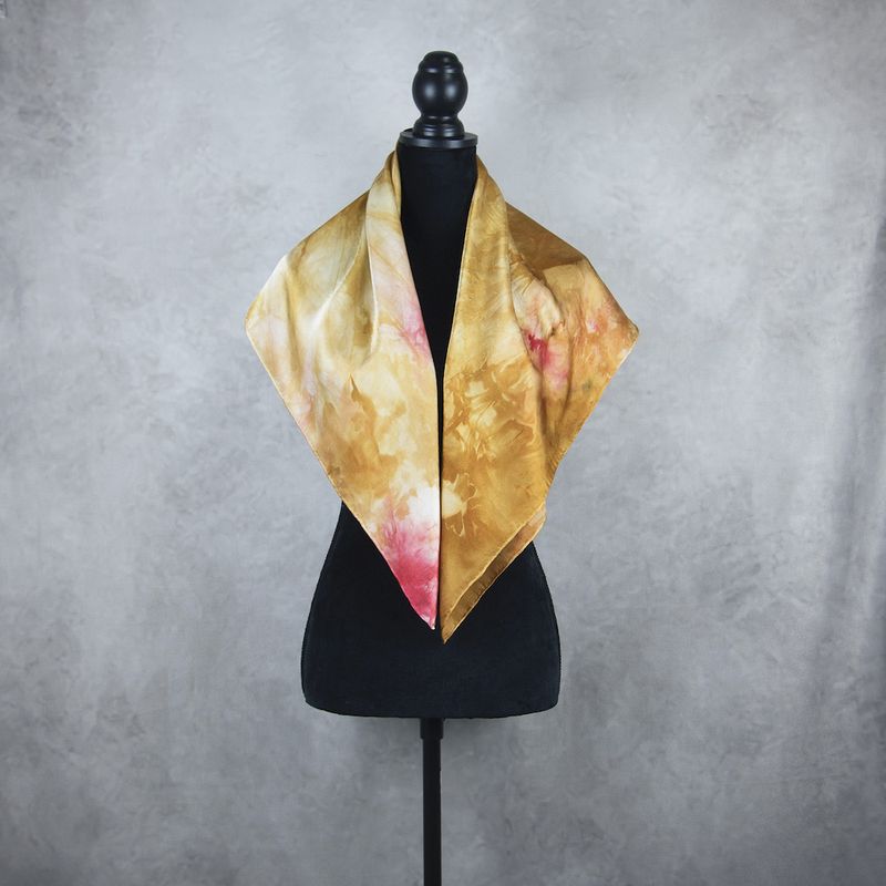 Luxusná hodvábna šatka LIMITED_353, Vyrobená na Slovensku, 90 x 90cm