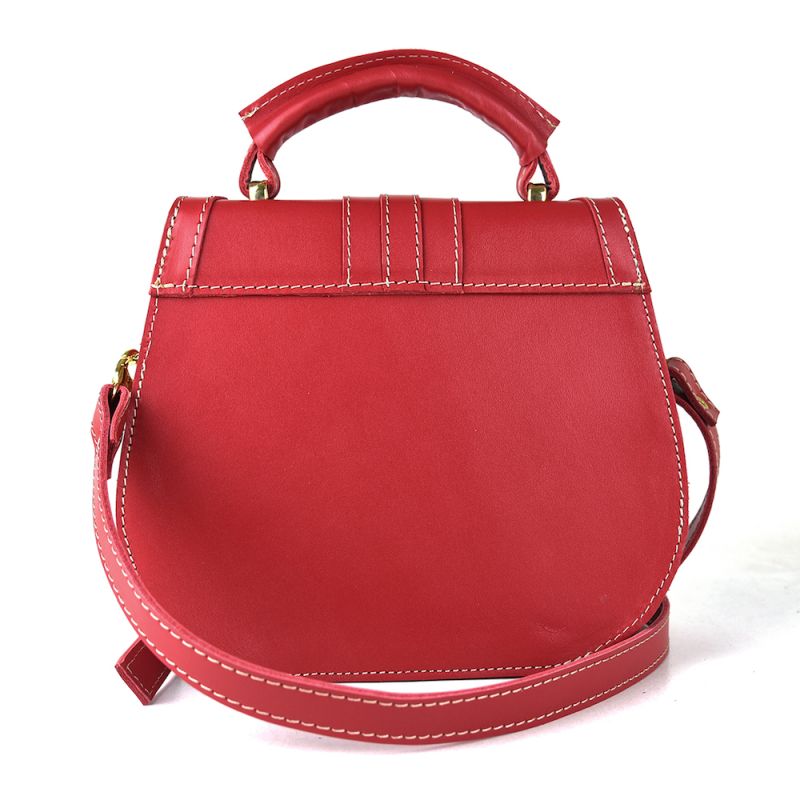 Módna kožená kabelka v červenej farbe