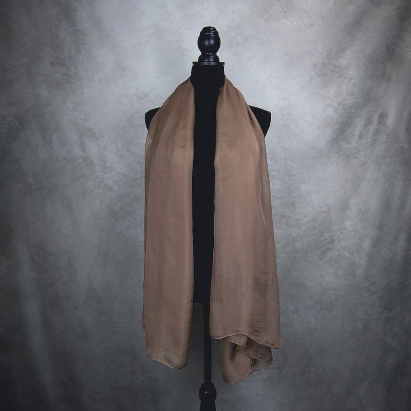 Luxusný hodvábny šál HNEDÝ 180 x 110cm, Ručná výroba na Slovensku