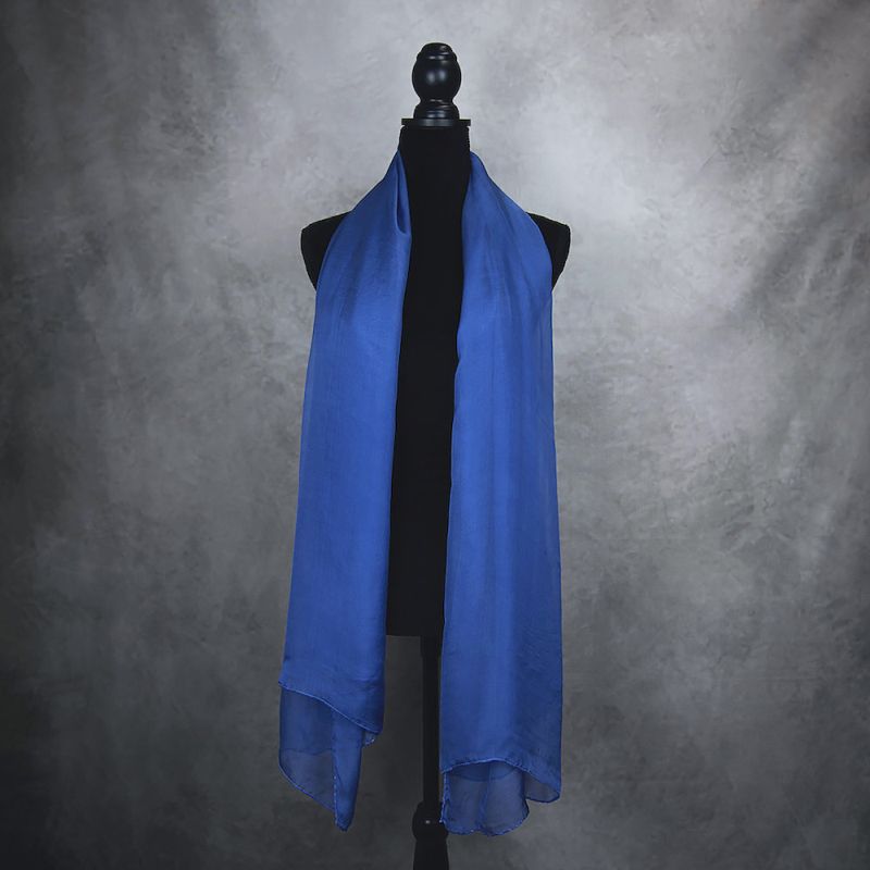 Hodvábny šál TMAVO MODRÝ 180 x 110cm