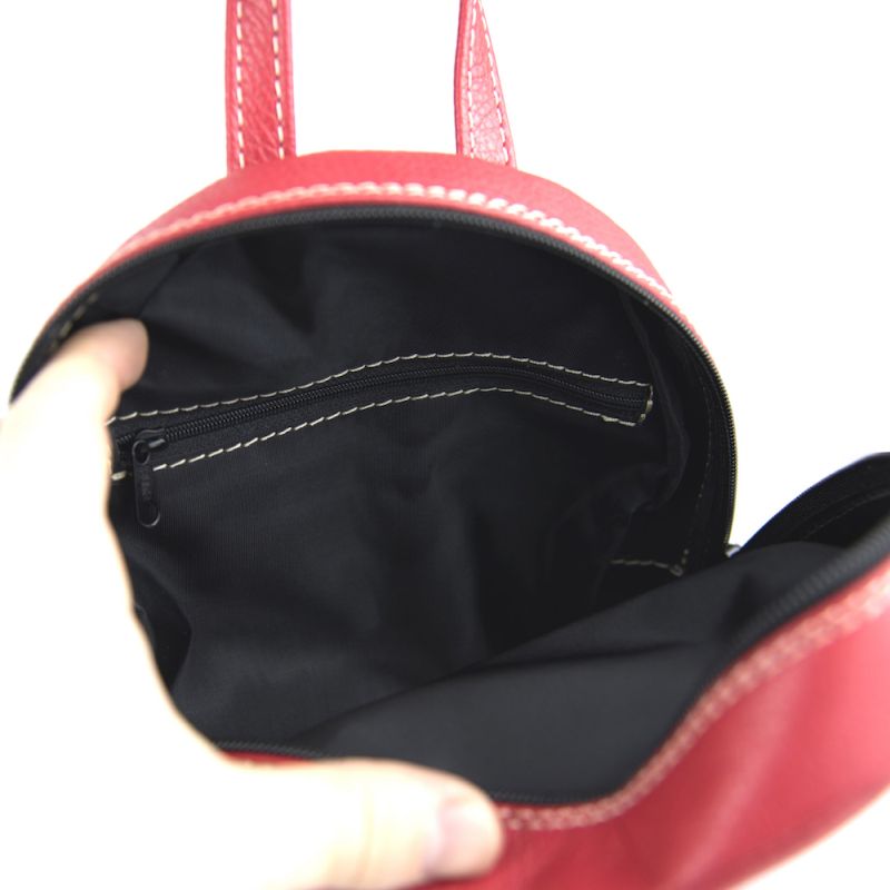 Malý módny ruksak z pravej kože č.8748 v červenej farbe