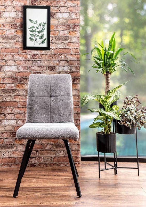 Jedálenská stolička, sivá látka, nohy kov čierny, SWING BREGO