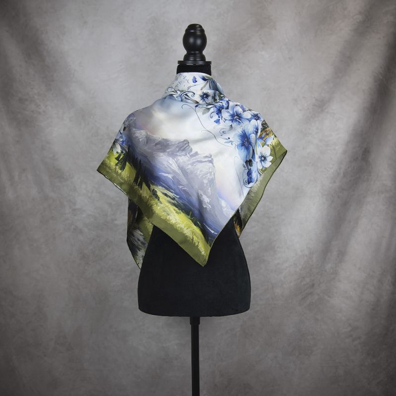 Módna hodvábna šatka VYSOKÉ TATRY - MODRÉ, 90 x 90cm