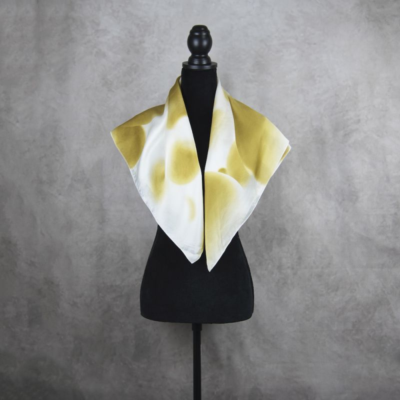 Hodvábna šatka KHAKI KRUH, 85 x 85cm, Vyrobená na Slovensku