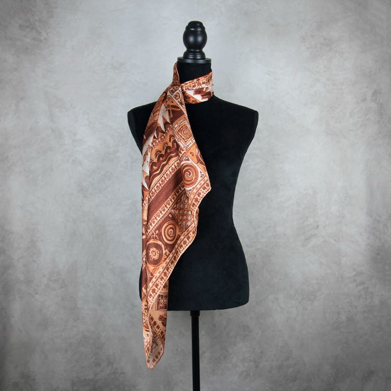 Módna hodvábna šatka ČIČMANY - SÉPIA, 90 x 90cm, MADE IN SLOVAKIA