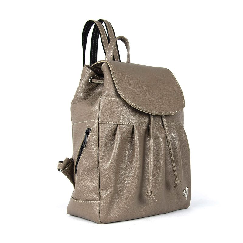 Módny kožený ruksak z pravej kože č.8665 v Cachi farbe