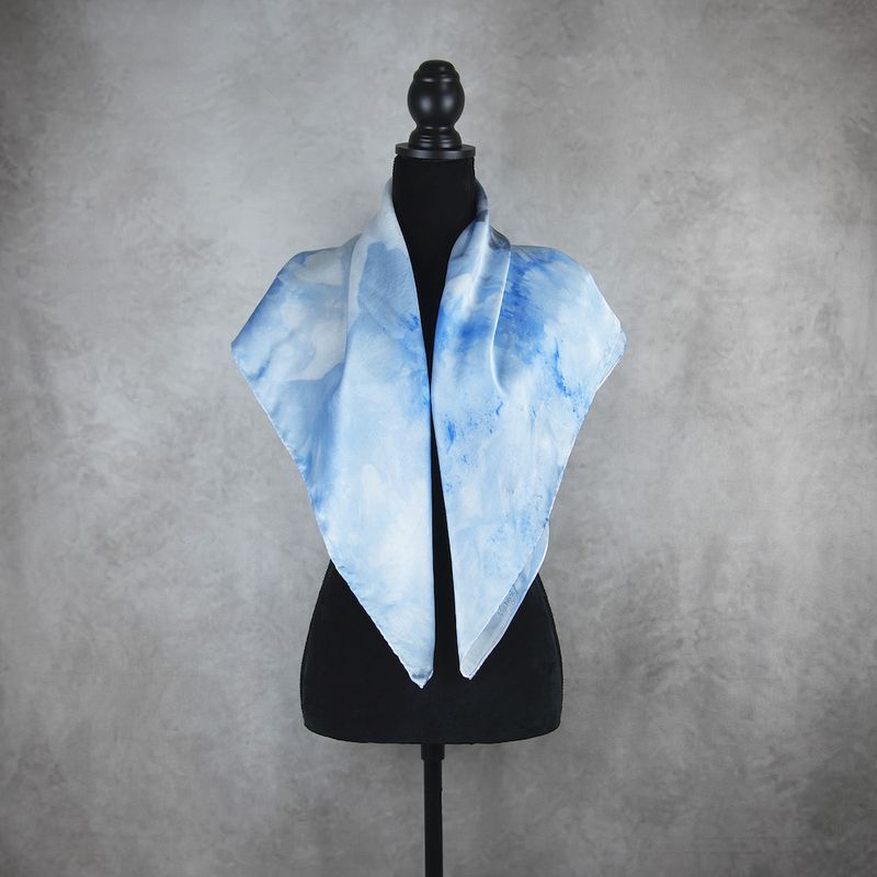 LIMITED_223 – Ručne vyrábaná Hodvábna Šatka 90 × 90 cm, Jeden kus