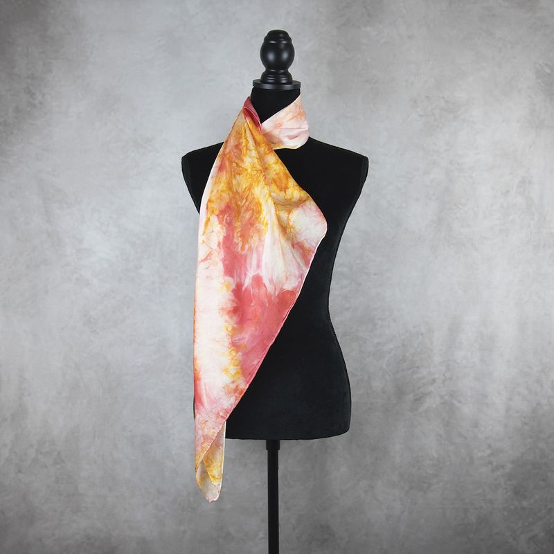 Ručne vyrábaná Hodvábna Šatka LIMITED_237, 90 × 90 cm, Jeden kus
