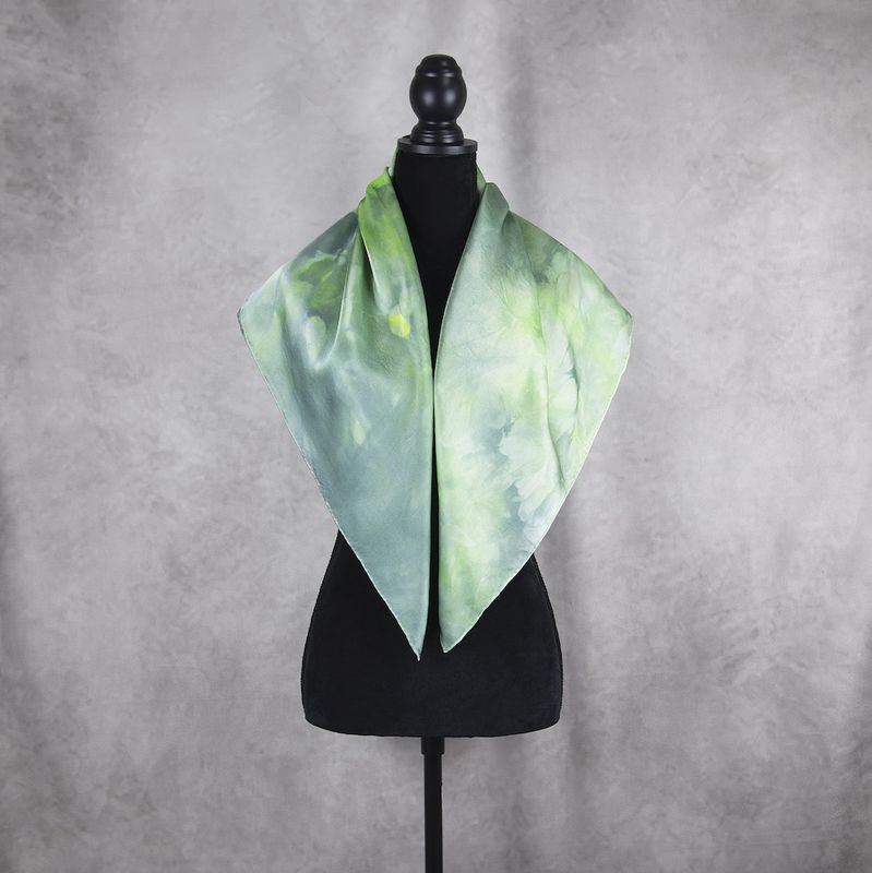 Ručne vyrábaná Hodvábna Šatka LIMITED_242, 90 × 90 cm, Jeden kus