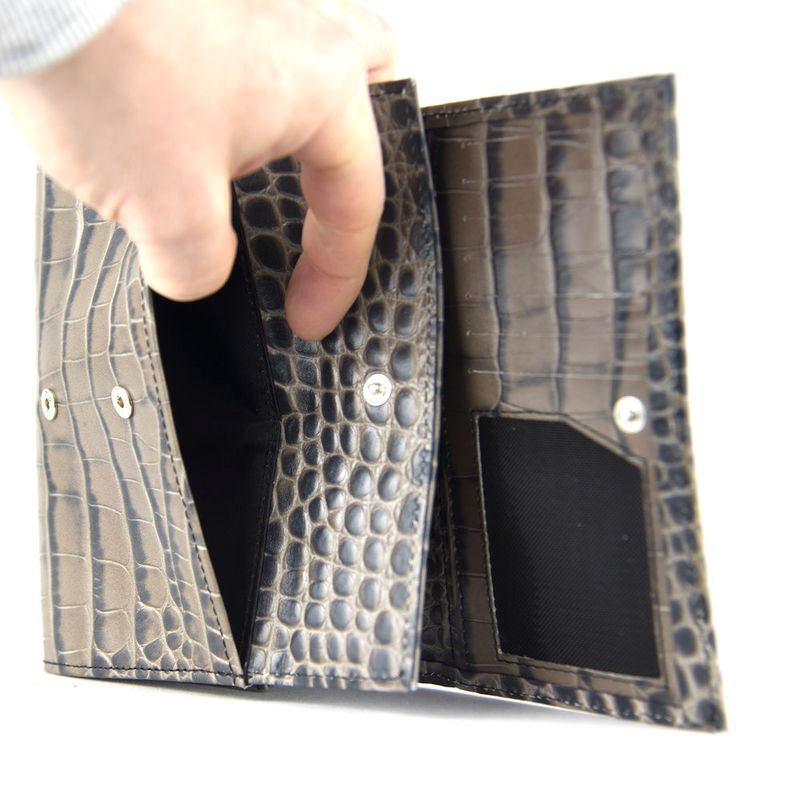Dámska luxusná kožená peňaženka s dezénom krokodíla v šedej farbe