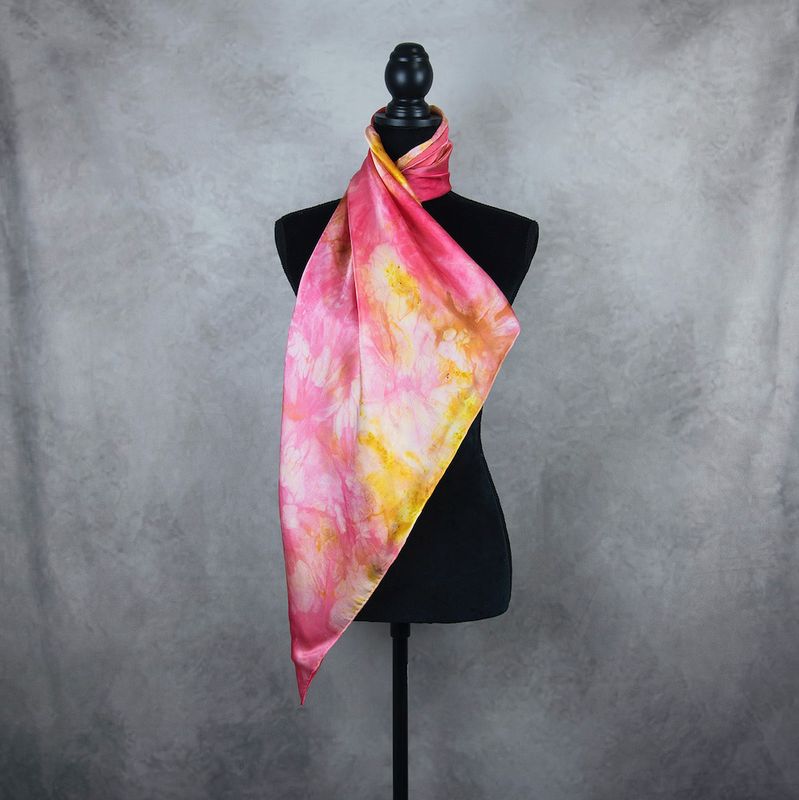 Hodvábna šatka LIMITED_295, Vyrobená na Slovensku, 90x90cm