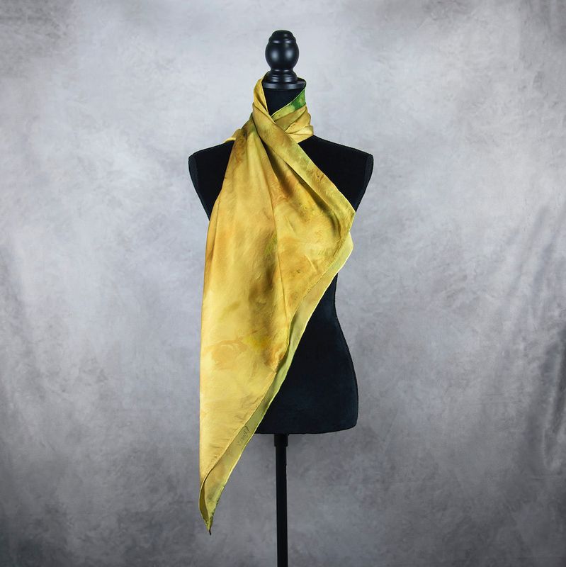 Luxusná hodvábna šatka LIMITED_320, Vyrobená na Slovensku, 90x90cm