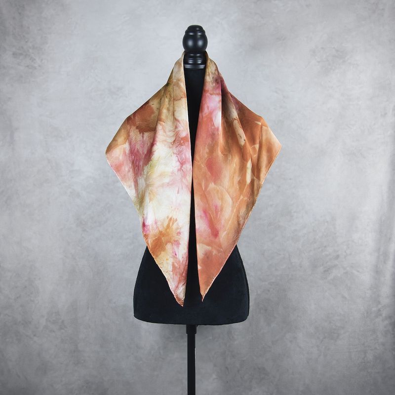 Luxusná hodvábna šatka LIMITED_326, Vyrobená na Slovensku, 90 x 90cm