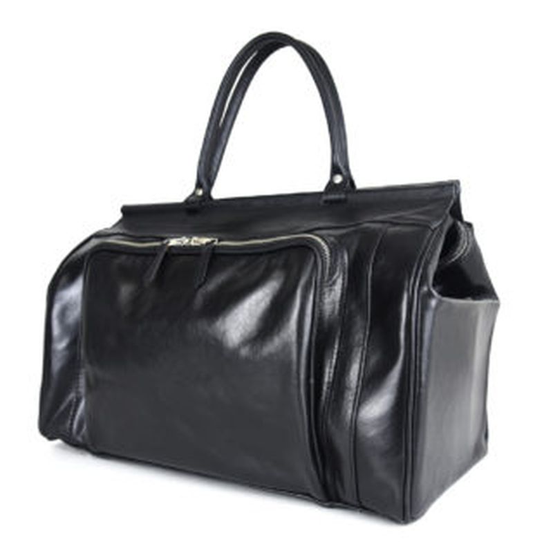 Módna kožená cestovná kabela s bohatou výbavou v čiernej farbe