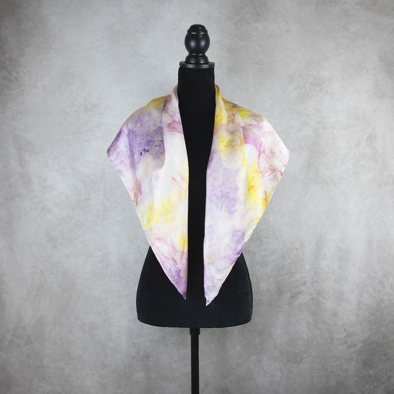 LIMITED_226 – Ručne vyrábaná Hodvábna Šatka 90 × 90 cm, Jeden kus