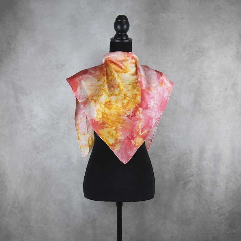 Ručne vyrábaná Hodvábna Šatka LIMITED_237, 90 × 90 cm, Jeden kus
