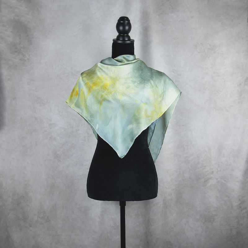 Ručne vyrábaná Hodvábna Šatka LIMITED_243, 90 × 90 cm, Jeden kus