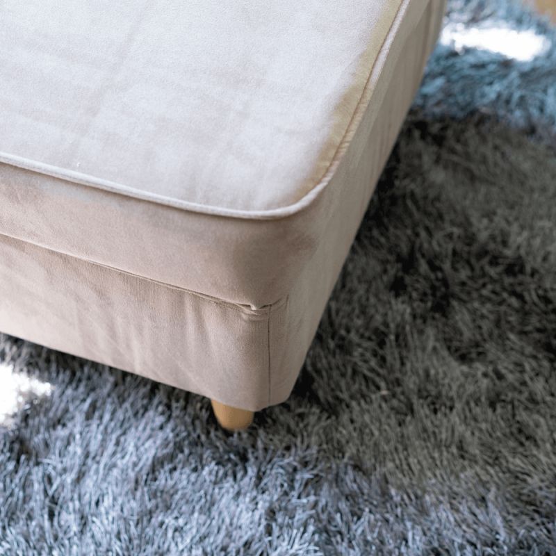 Moderný taburet, 40cm, látka béžovosivá, drevo buk, RUFINO 3 NEW