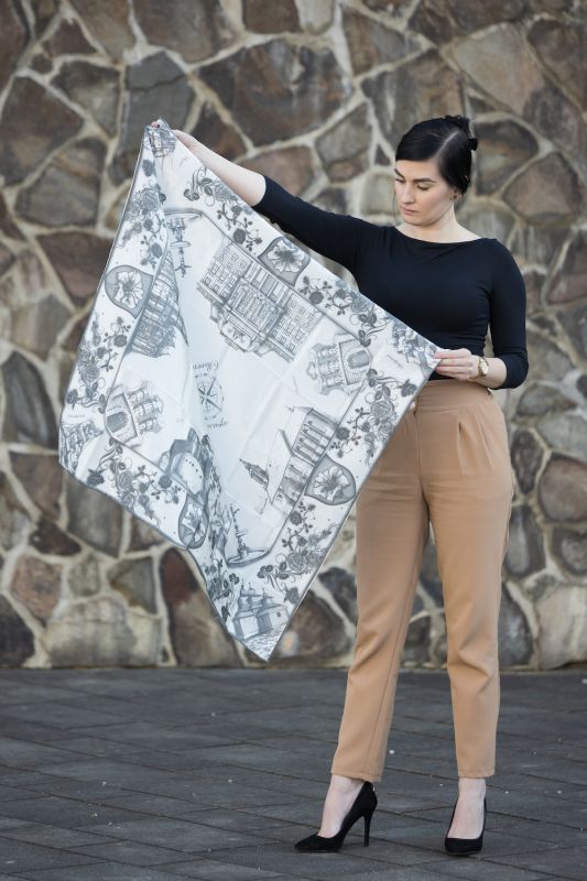 Módna hodvábna šatka SLOVENSKO BLACK - WHITE, 90 x 90cm, Made in SLOVAKIA