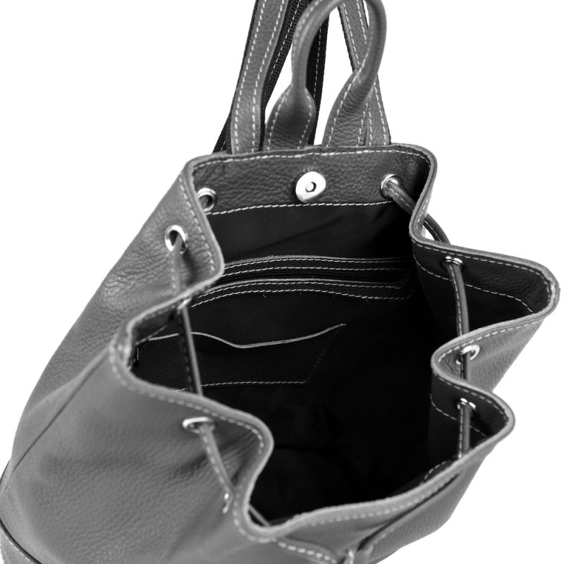 Kožený batoh z pravej kože v čiernej farbe